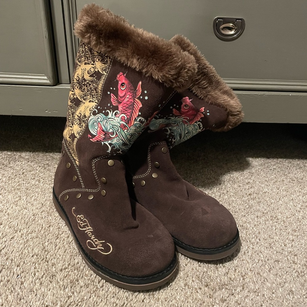 Koi Fish ed hardy snow boots size 9